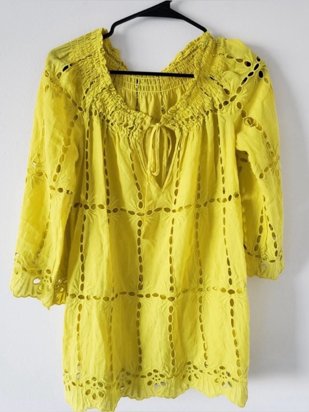 INC International Yellow  eyelet lace blouse Size 0